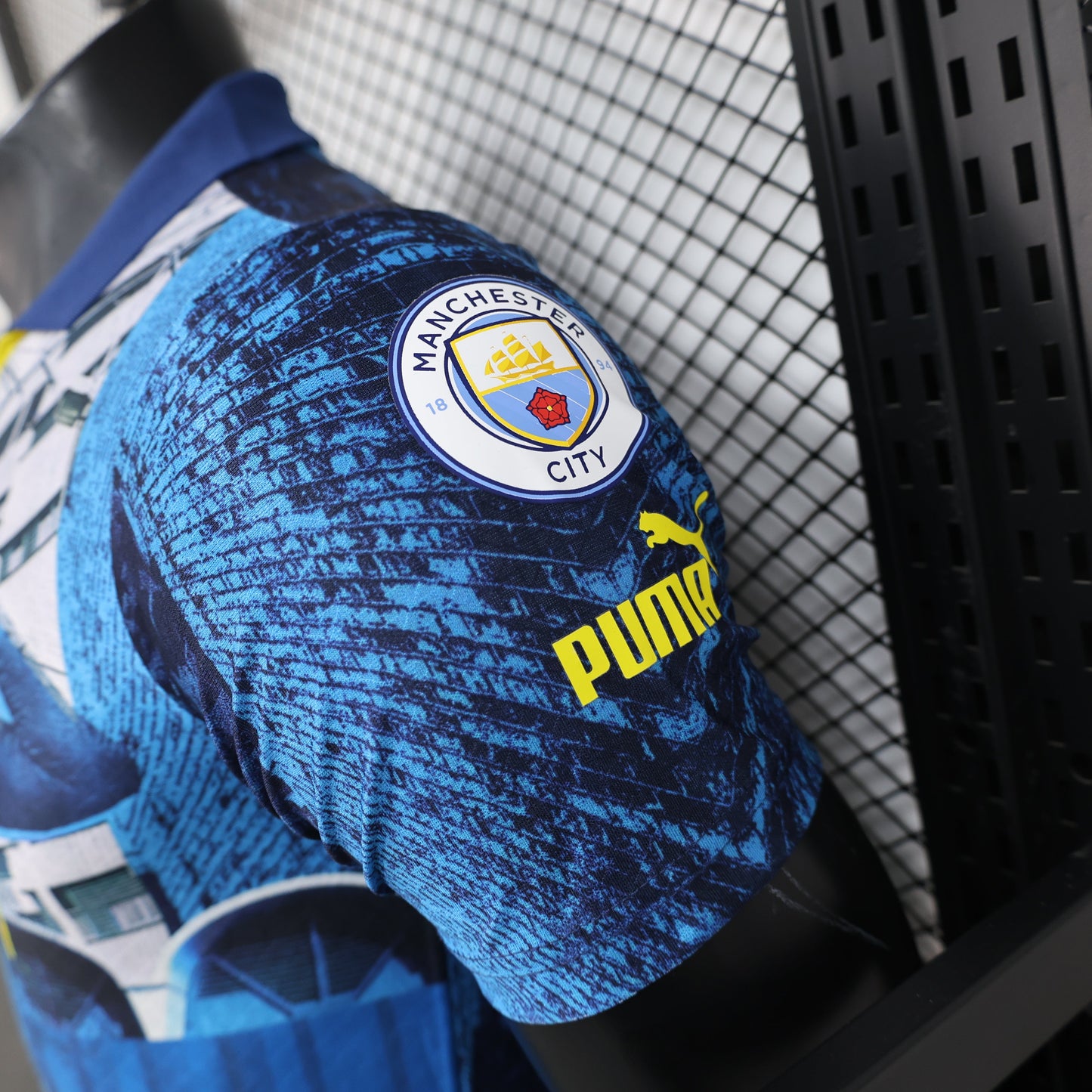 Man. City Concept 4 Player Issue Kit