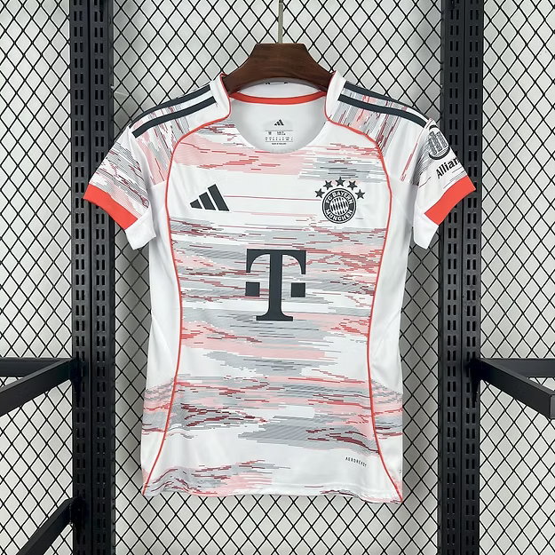 Bayern Mun. Away 25/26 Woman Kit