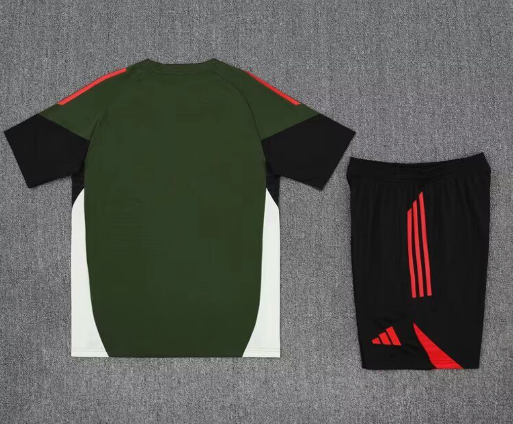 A. Madrid 25/26 Training Shorts Set 1