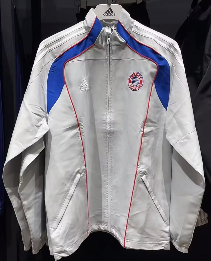 Bayern. Mun Windbreaker Only 1