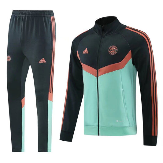 Bayern Mun. 24/25 Pre Match/Training Suit Set 8