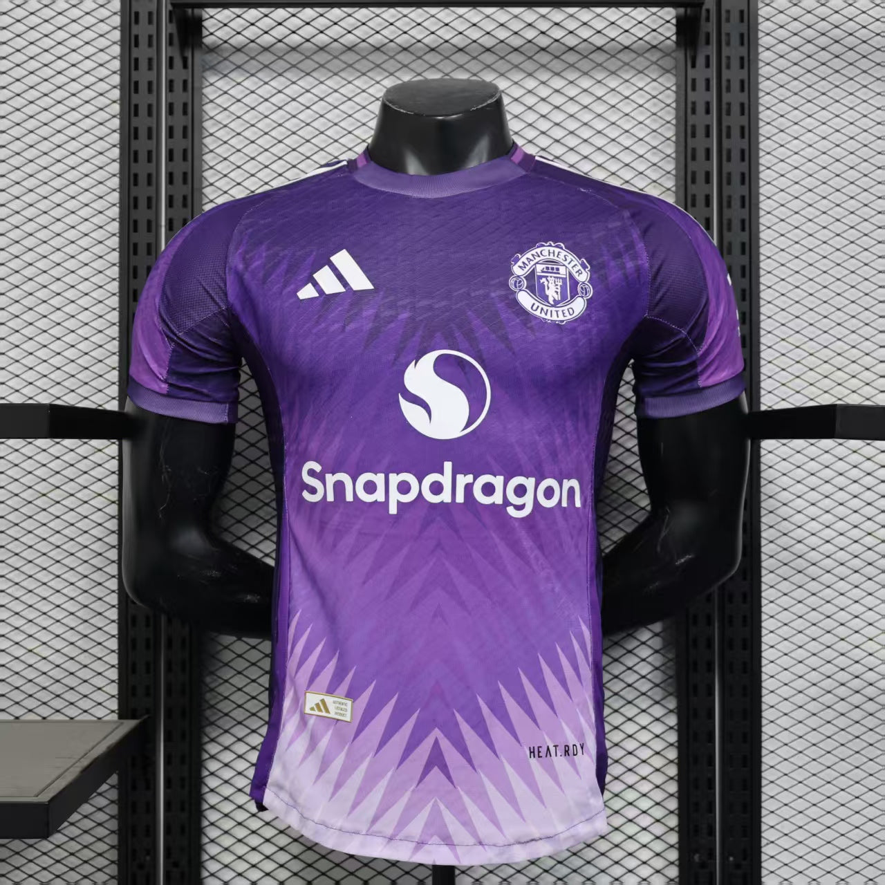 Man Utd. Concept 18 Player Issue Kit