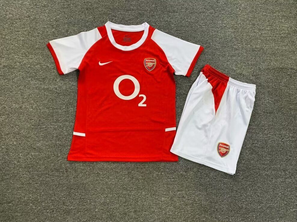 Arsenal Home 02/04 Kids Retro Kit (Includes Shorts)