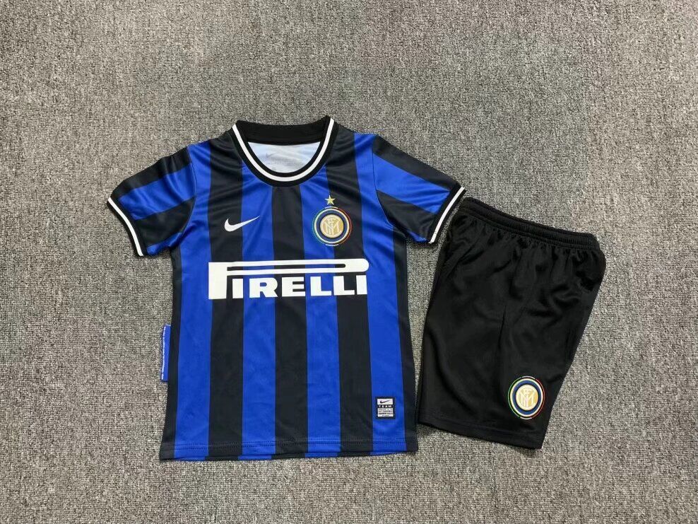 Inter Milan Home 09/10 Kids Retro Kit (Includes Shorts)