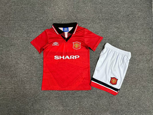 Man. Utd Home 94/96 Kids Retro Kit (Includes Shorts)