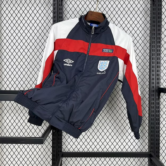 England 25/26 Windbreaker 2