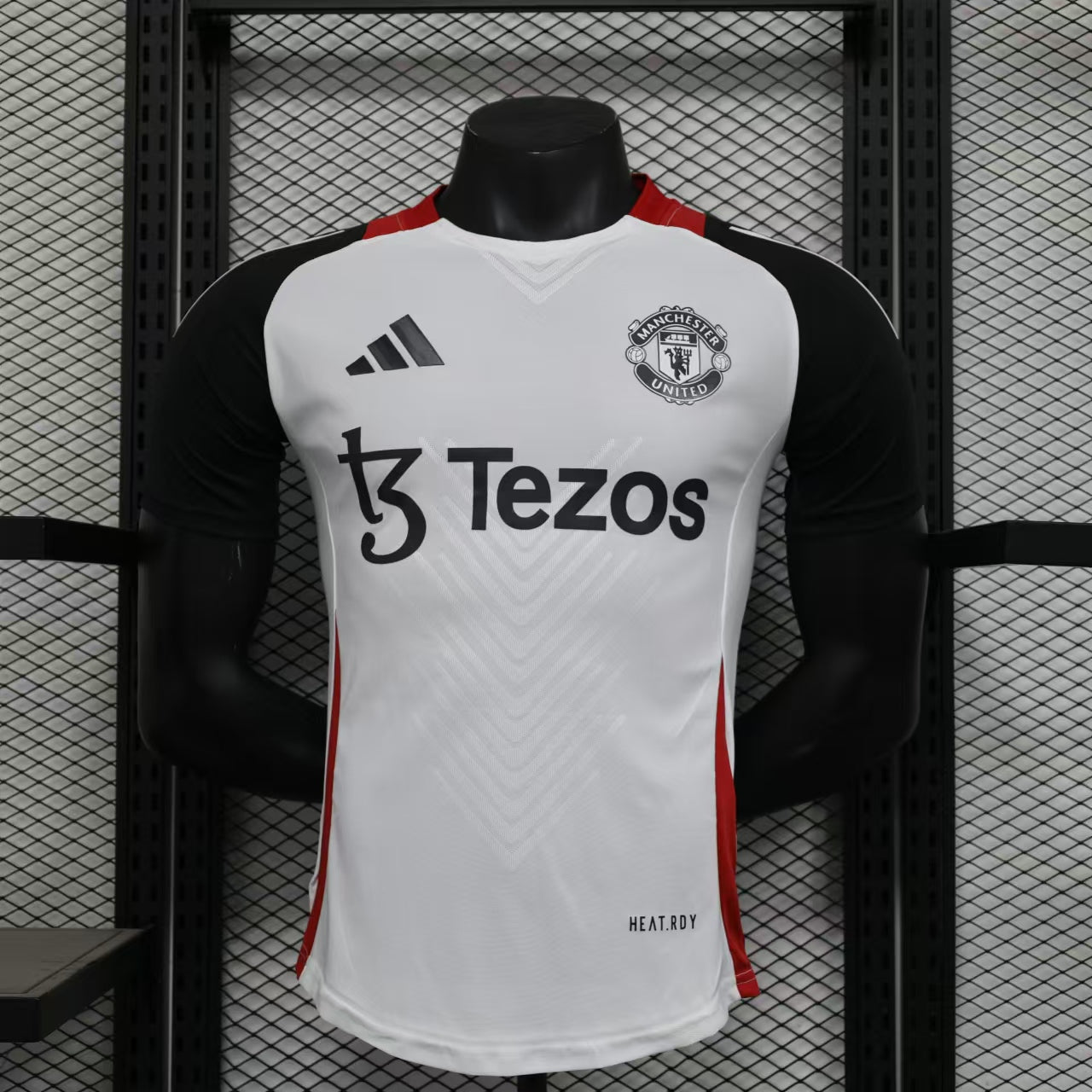 Man Utd. Concept 12 Player Issue Kit