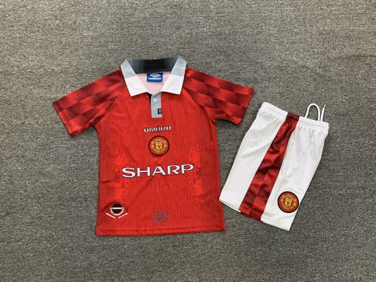 Man. Utd Home 96/98 Kids Retro Kit (Includes Shorts)