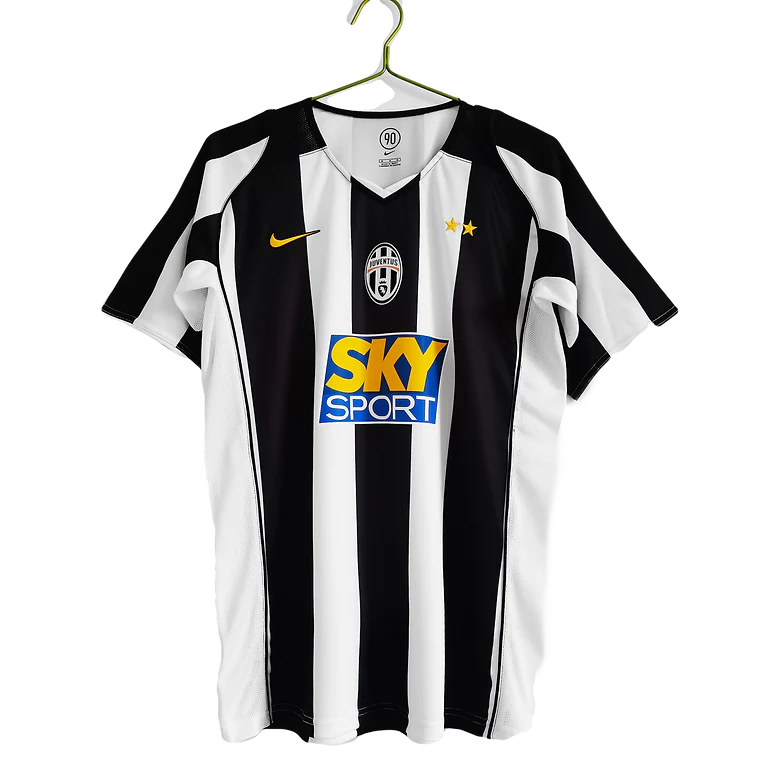 Juventu Home 04/05 Retro Club Jersey