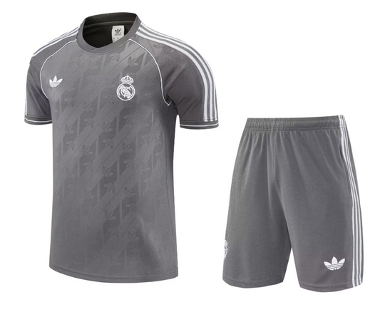 R. Madrid 25/26 Training Shorts Set 8