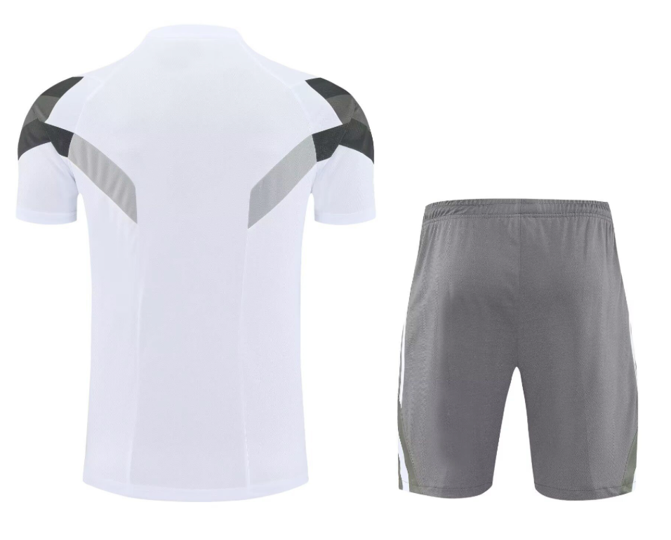 R. Madrid 25/26 Training Shorts Set 14
