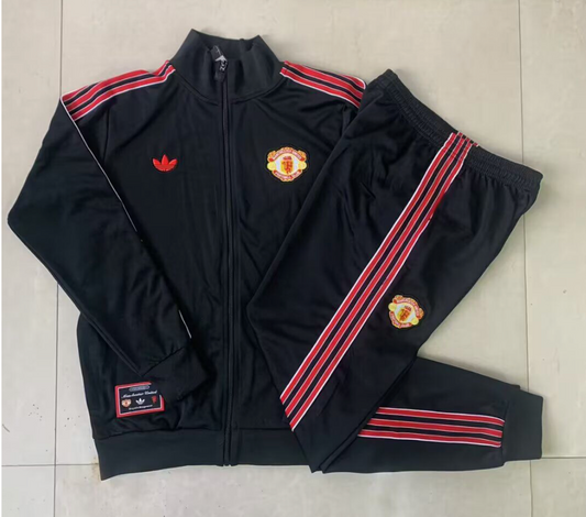 Man. Utd 25/26 Pre Match/Training Suit Set 1