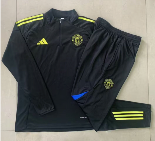 Man. Utd 25/26 Pre Match/Training Suit Set 9