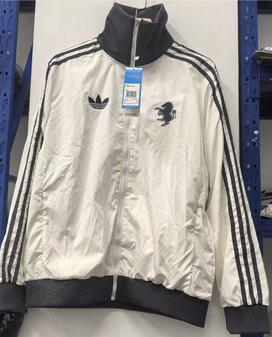 Juventu Windbreaker Only 2