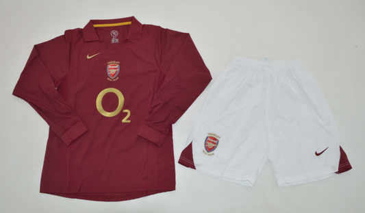 Man Utd. Home 07/09 Long Sleeve Kids Kit (Includes Shorts)