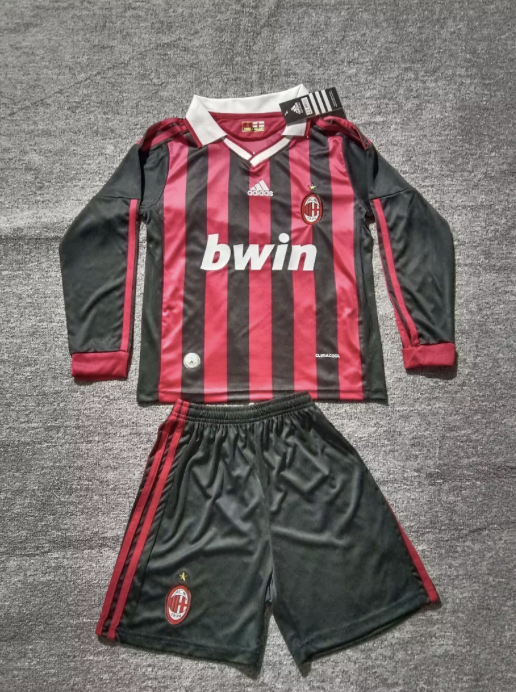 AC Milan Home 09/10 Long Sleeve Kids Kit (Includes Shorts)