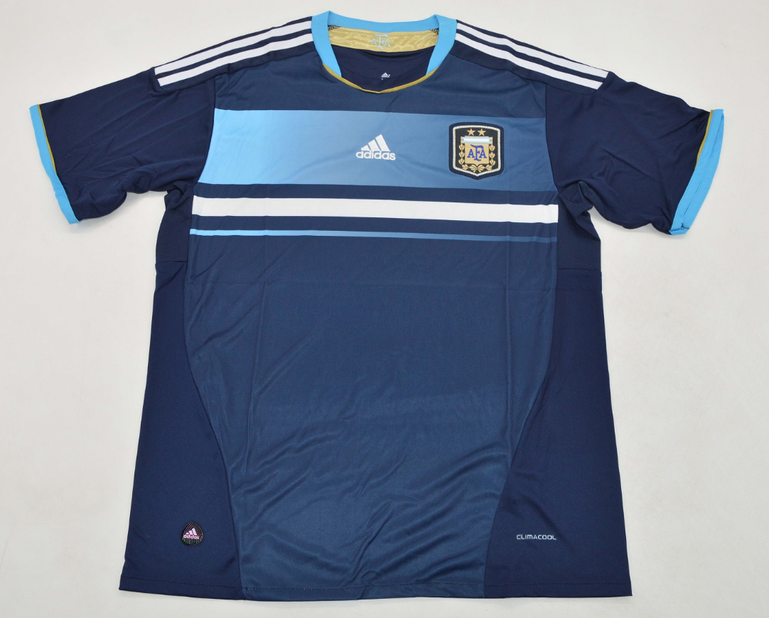 Argentina 11/13 Away Kit