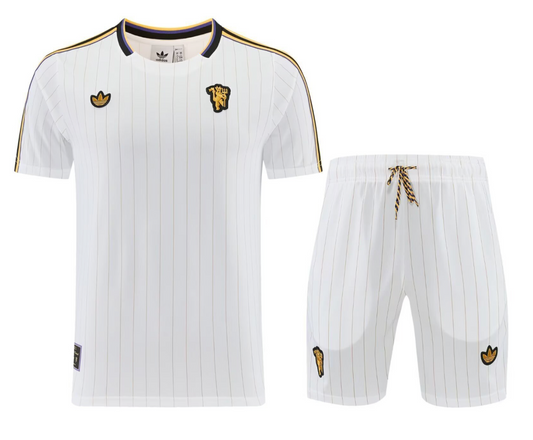 Man Utd 25/26 Pre Match/Training Shorts Set 7