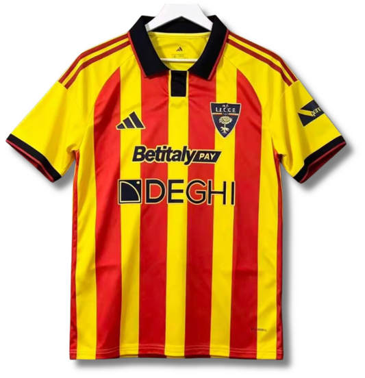 Lecce Home 26/27 Standard Kit