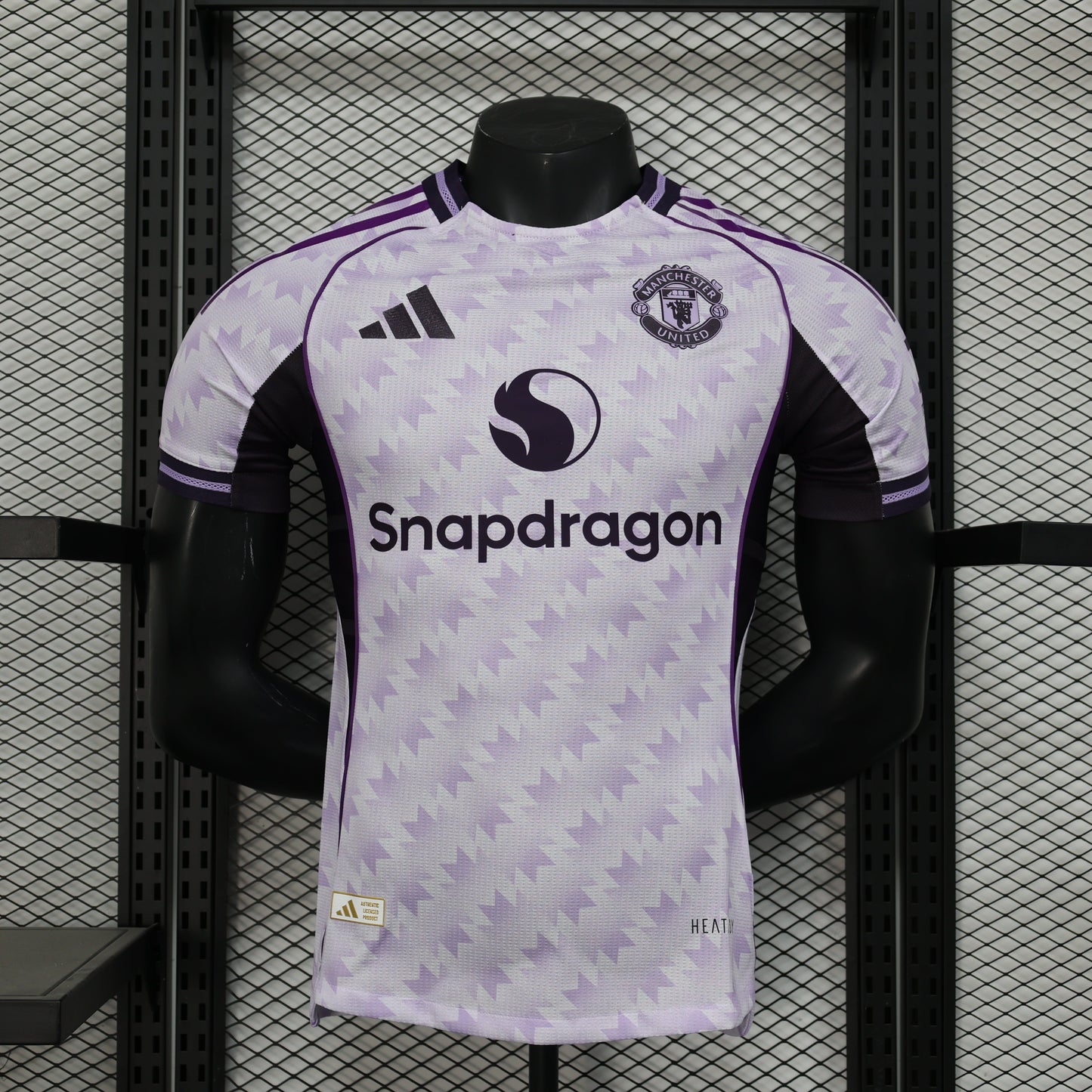 Man Utd. Concept 23 Player Issue Kit