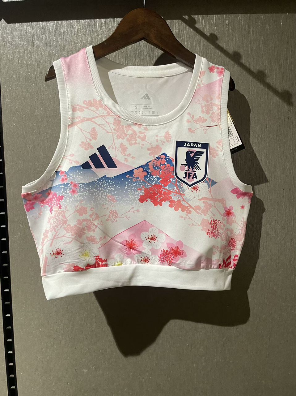 Japan Concept White 2025 Woman Crop Top Kit