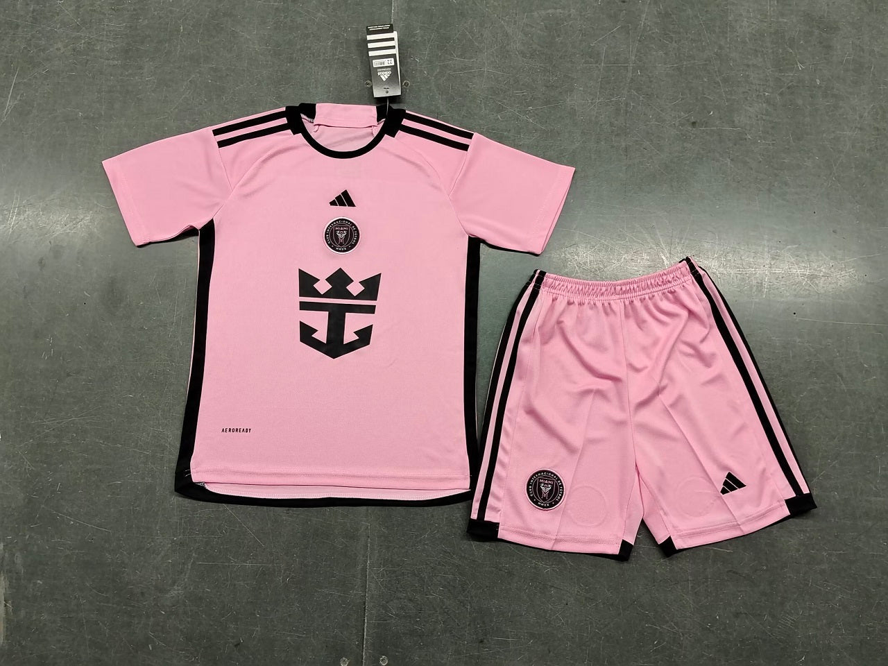 Inter Miami 24/25 Kids Kit (Includes Shorts)