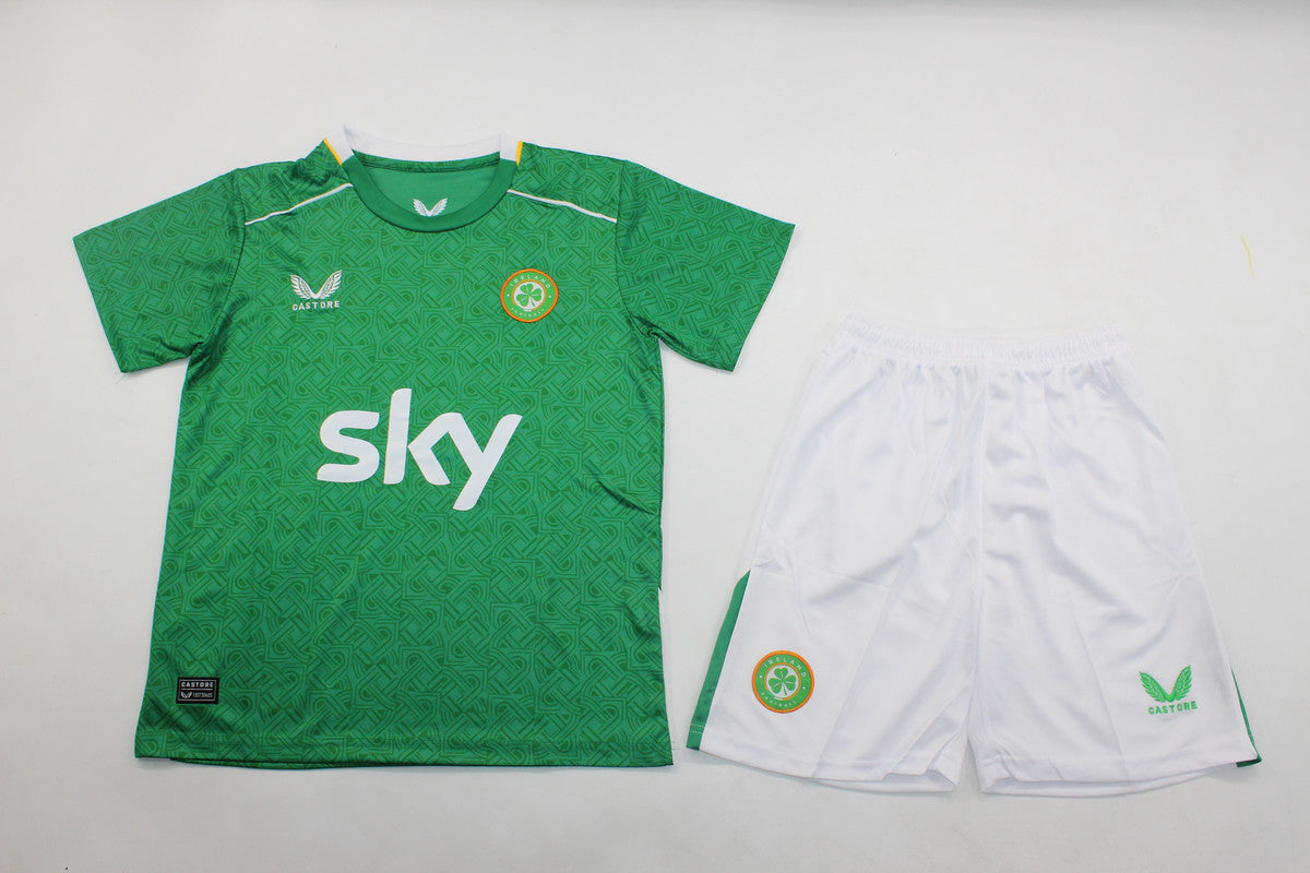 Ireland 24/25 Kids Kit (Includes Shorts)