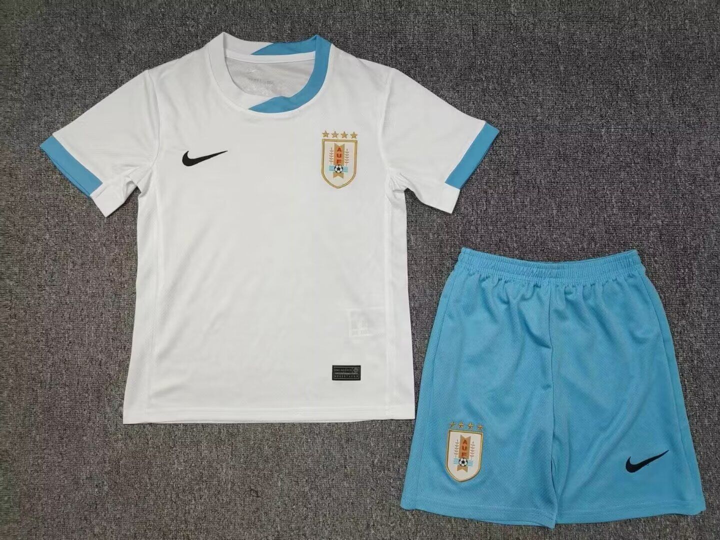 Uruguay Away 24/25 Kids Kit (Includes Shorts)