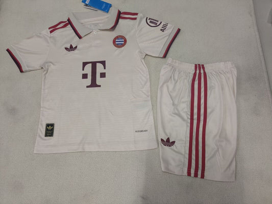 Bayern Mun. 24/25 Kids Kit (Includes Shorts)