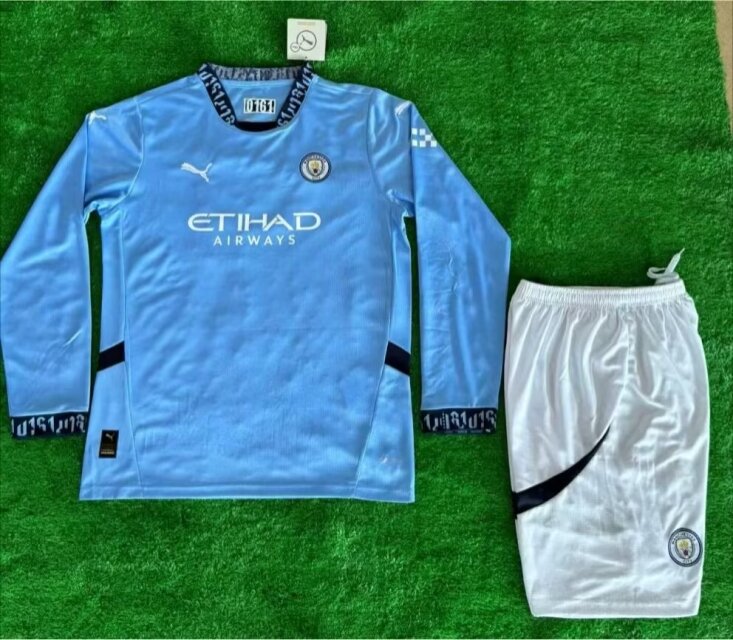 Man City. Home 24/25 Kids Kit (Includes Shorts)