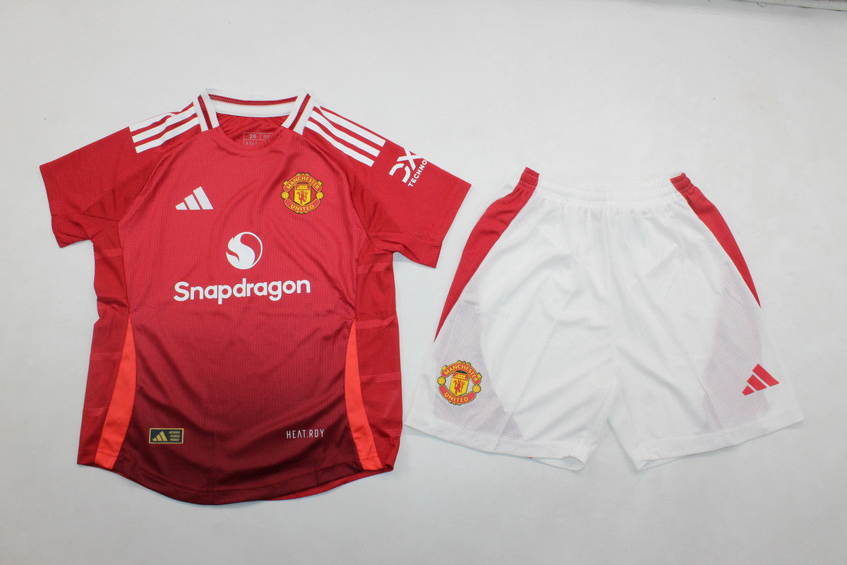 Man Utd. Home 24/25 Kids Kit (Includes Shorts)