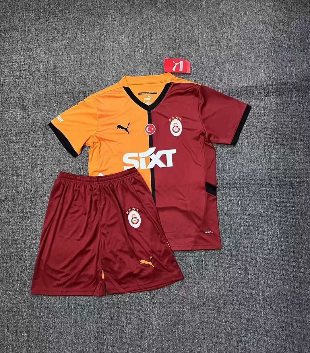 Galatasaray Home 24/25 Kids Kit (Includes Shorts)