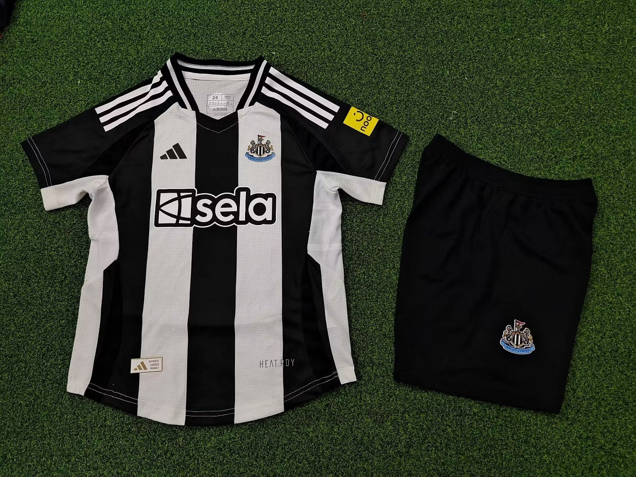 Newcastle Home 24/25 Kids Kit (Includes Shorts)