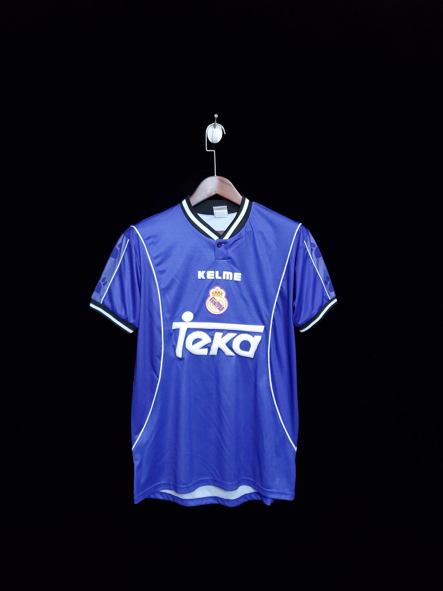 R. Madrid 97/98 Away Retro Club Jersey